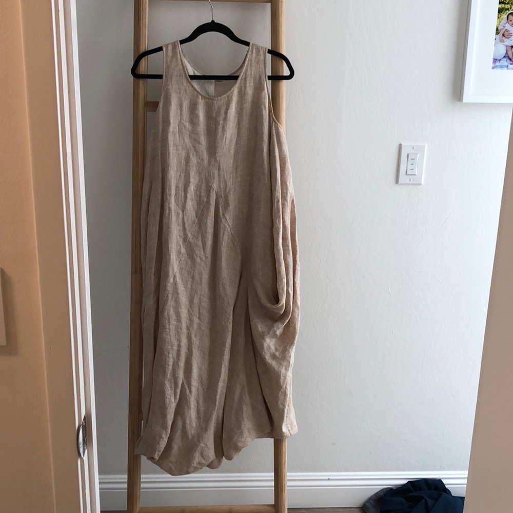 Hong Kong linen boutique dress
